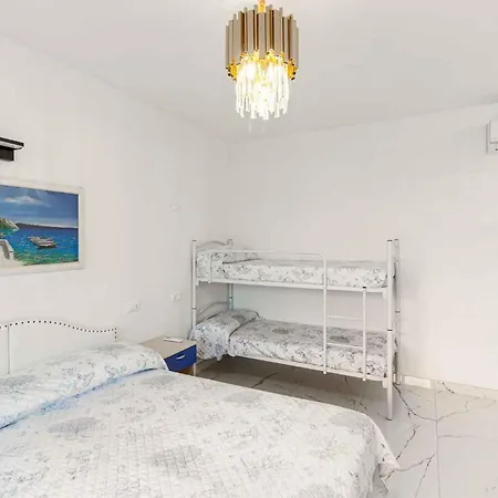 With Pool In 53918 Bibione