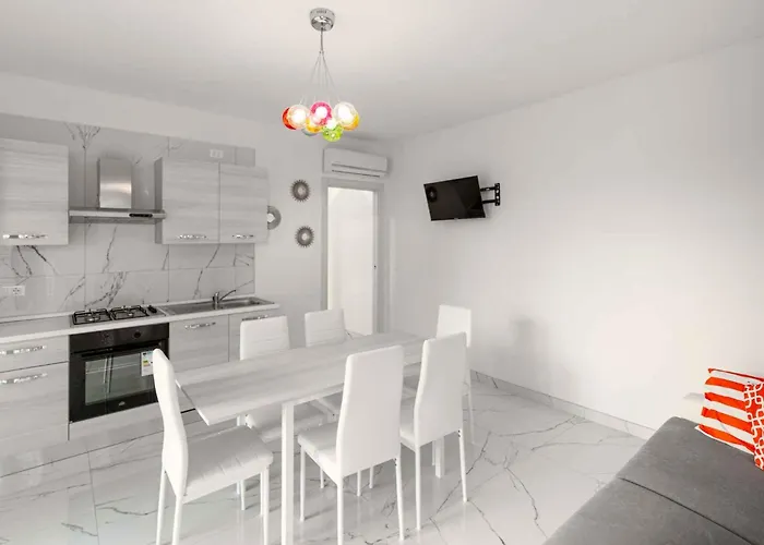 With Pool In 53918 Apartment