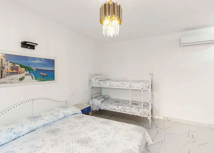 With Pool In 53918 Bibione